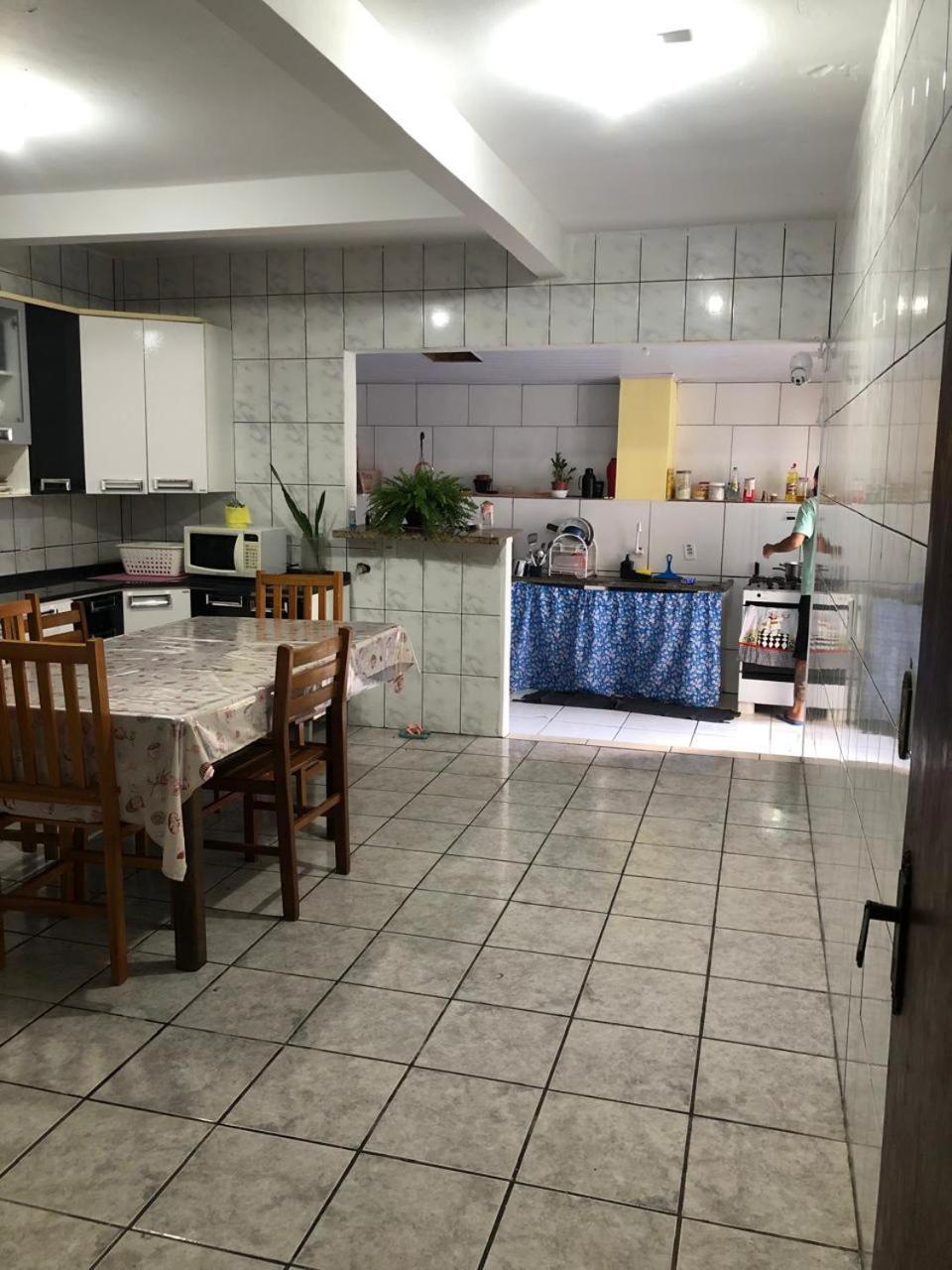 Hostel Casa Vibra Luz Familiar