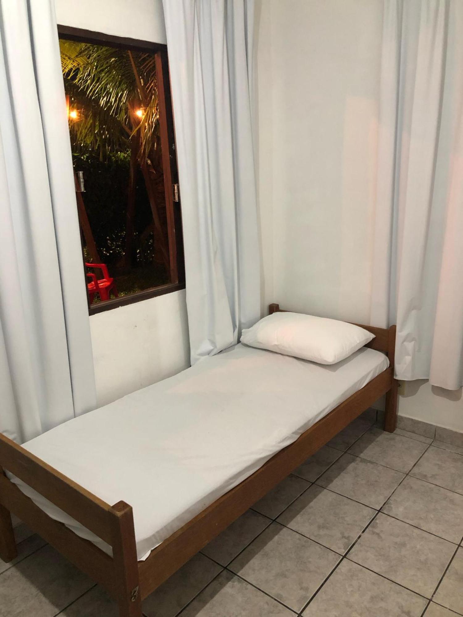 Casa Vibra Luz Familiar Hostal Florianópolis